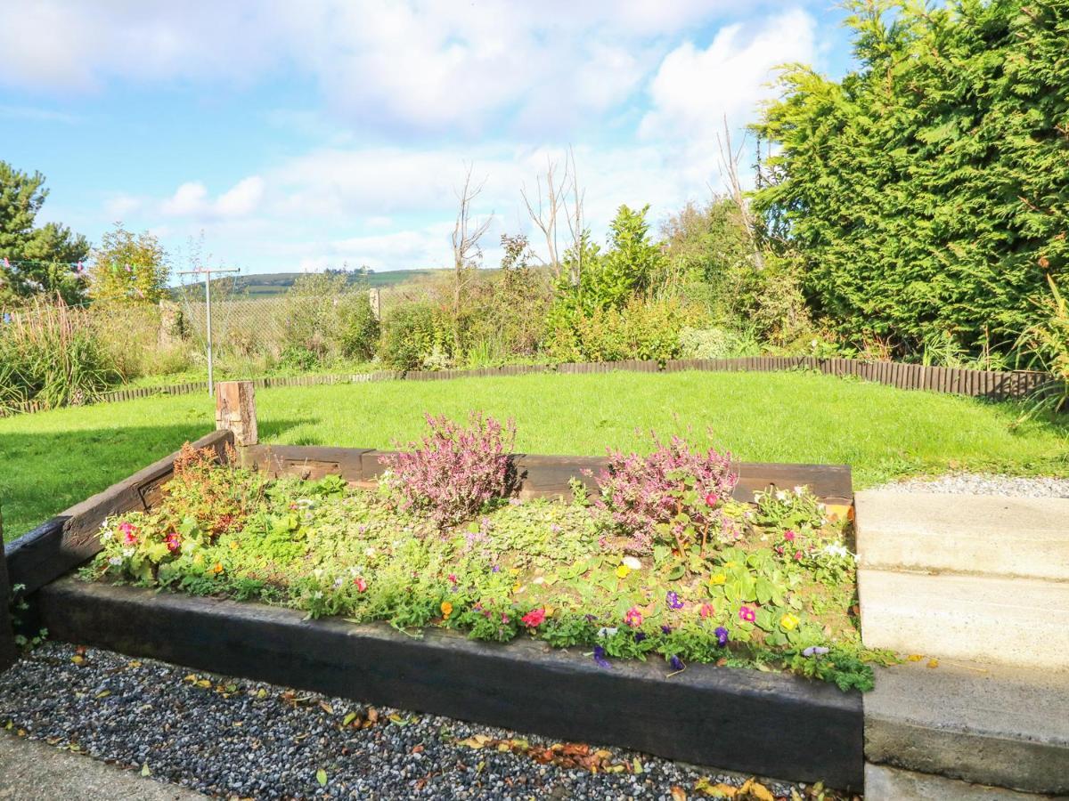 Julie'S Cottage Castleisland Exterior photo