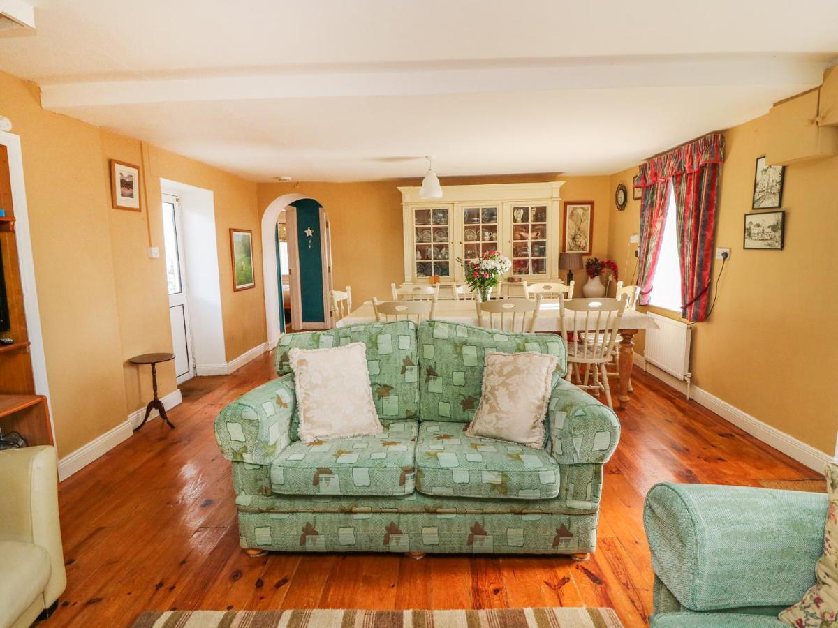 Julie'S Cottage Castleisland Exterior photo