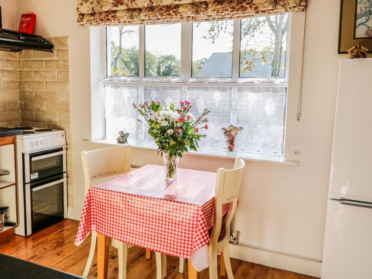 Julie'S Cottage Castleisland Exterior photo